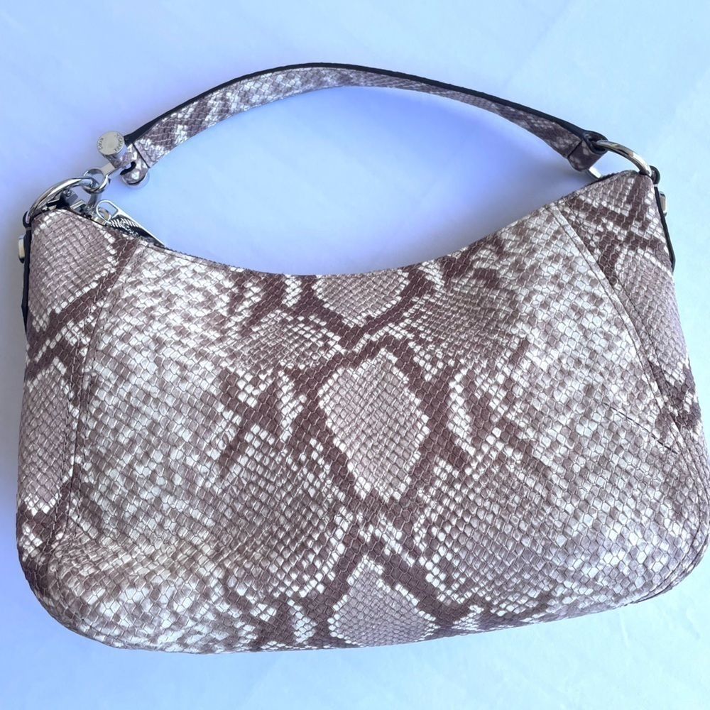 👜 Michael Kors Fulton Medium Top Zip Shoulder Bag Embossed Leather in Dark Sand - Picture 5 of 15